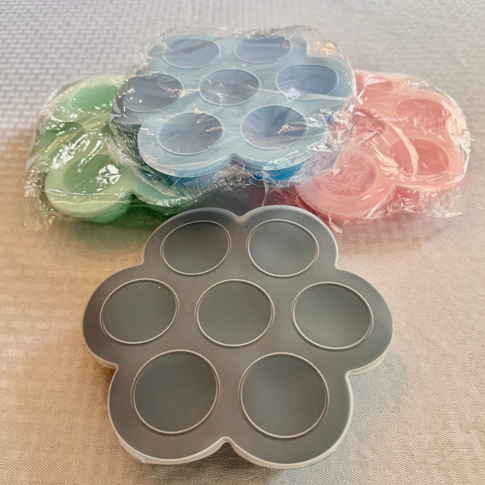 Silicone Baby Food Storage Freezer Tray with Lid Egg Bites Mold Set of 4 Colors